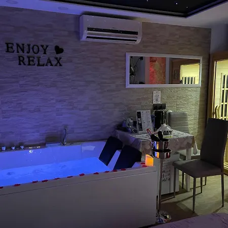 Il Fauno - Suite&spa Affittacamere 4*